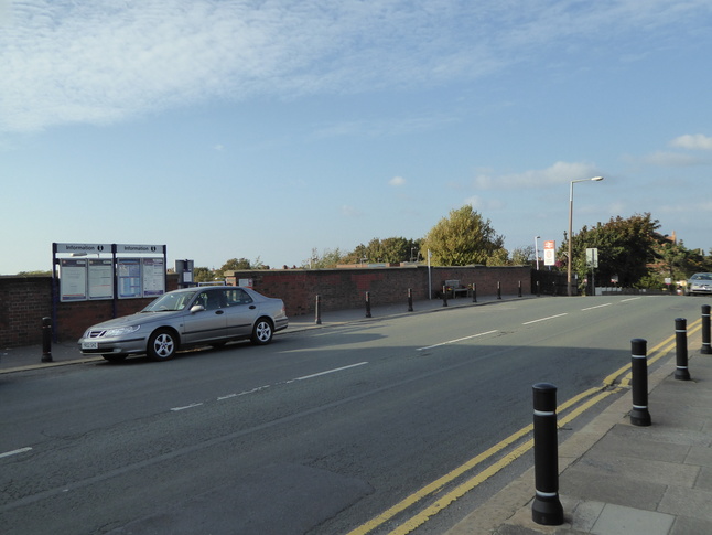 Ansdell and Fairhaven
entrance
