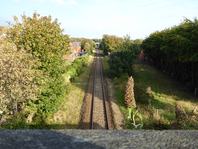 Ansdell and
Fairhaven looking west from bridge