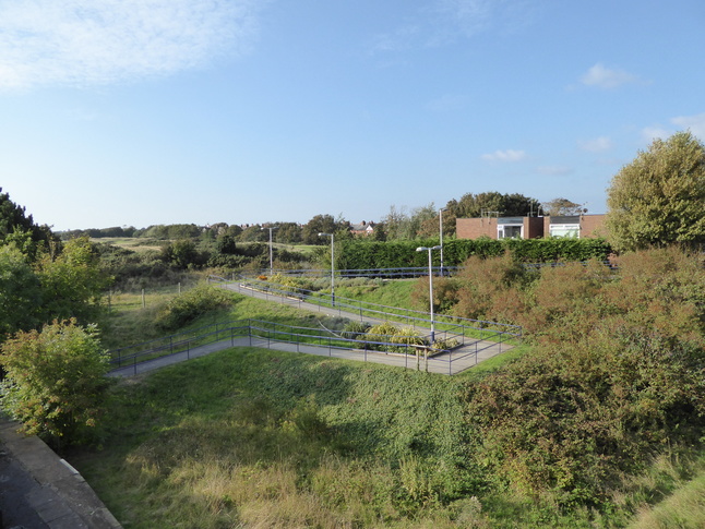 Ansdell and
Fairhaven ramp from bridge