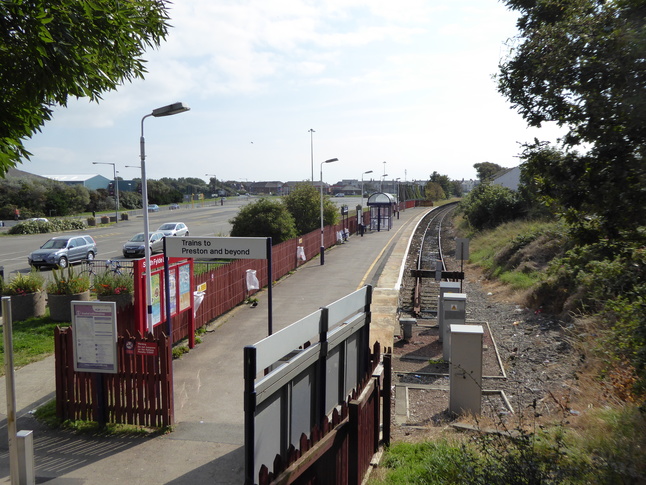 Blackpool South looking
south from road bridge