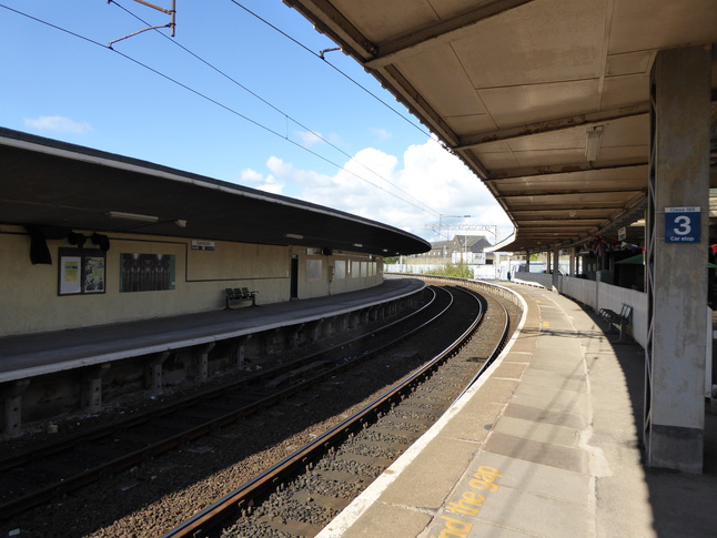 Carnforth platforms looking west