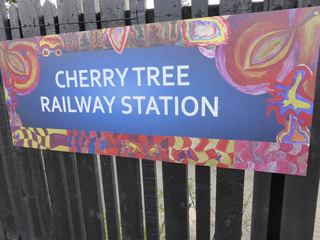 Cherry Tree sign
