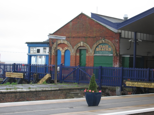 Cleethorpes end building