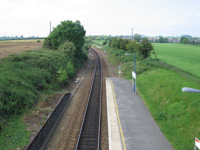 Crewkerne from bridge,
looking west