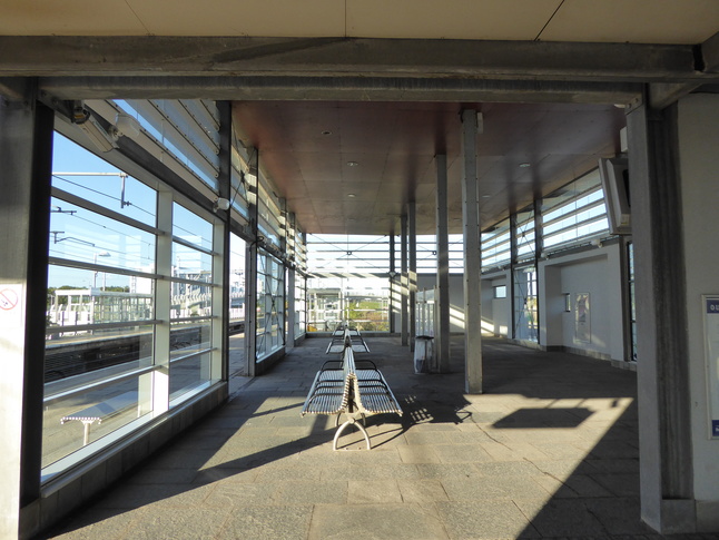 Edinburgh Park platform 1 concourse