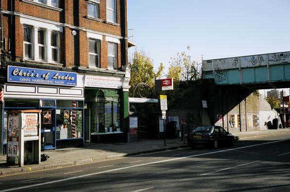Harringay Green Lanes
sign