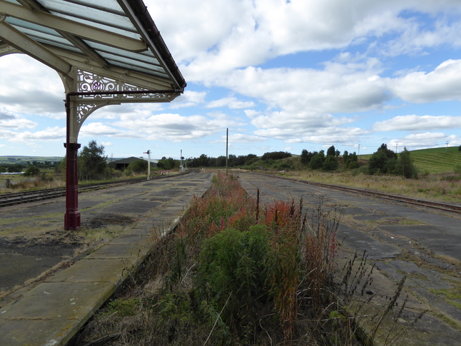 Hellifield disused bay from buffer end