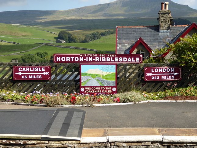 Horton-in-Ribblesdale / Altitude 850 feet / Welcome to the Yorkshire Dales / Carlisle 65 Miles / London 242 Miles