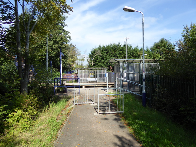 Lostock Hall platform 1
entrance