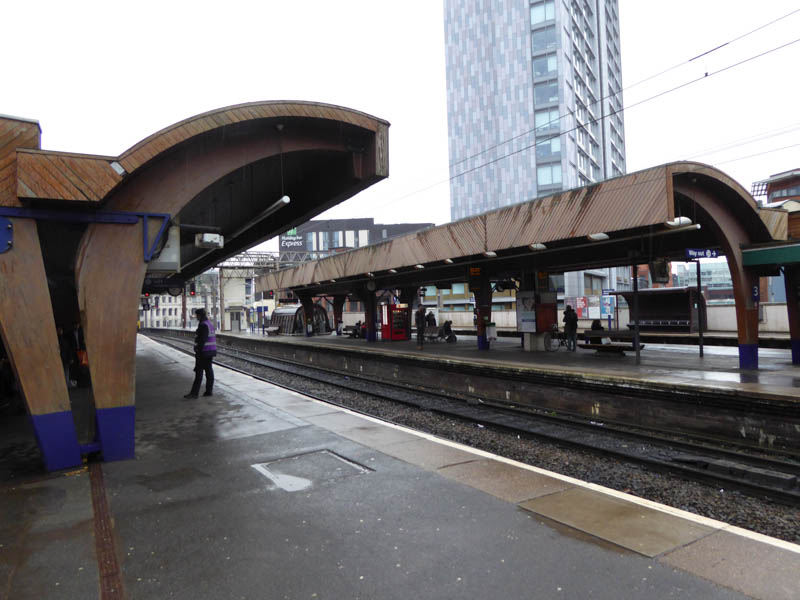 Platforms 3 and 4 looking west