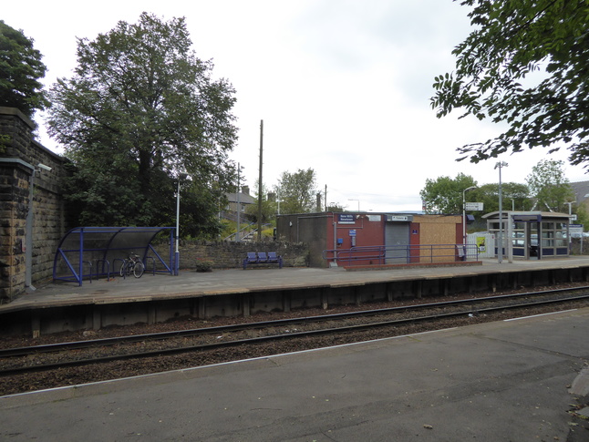New Mills Newtown platform 1