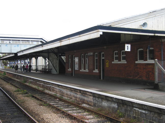 Paignton platform 1