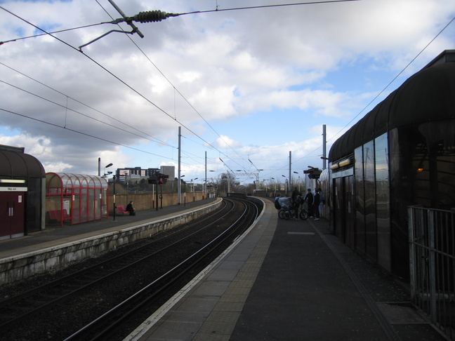 Partick platform 2 looking east