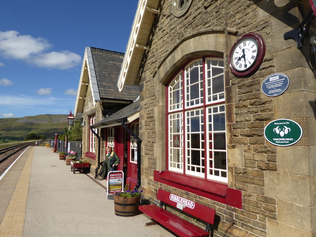 Ribblehead platform 1 building
frontage