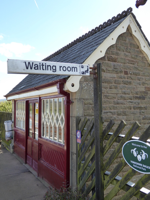 Ribblehead platform 2 shelter