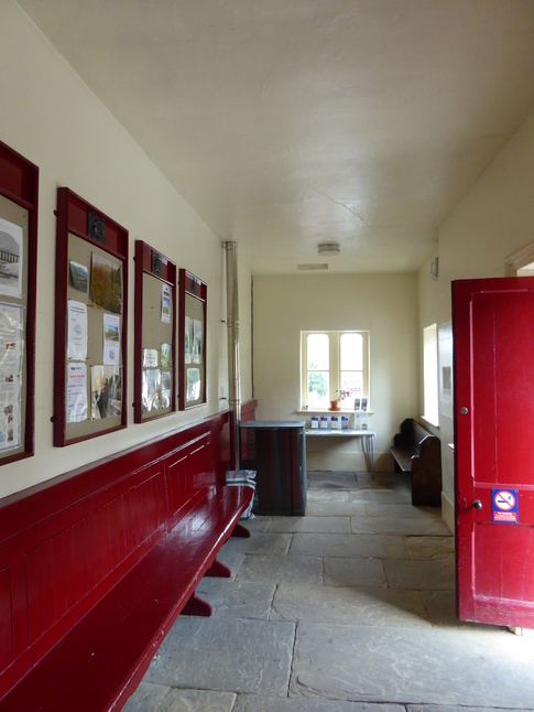 Settle platform 2 waiting room