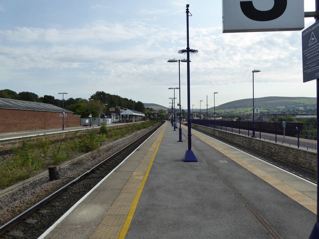 Stalybridge platforms 2 and 3 seen from west