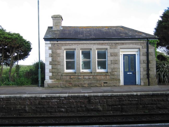 St Erth platform 1 building