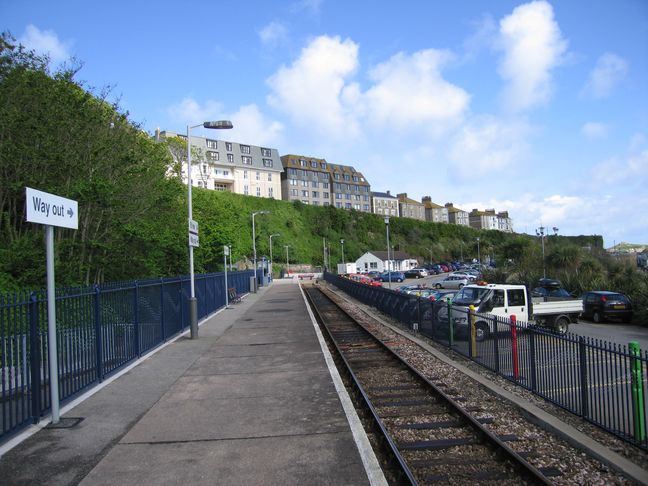 St Ives platform