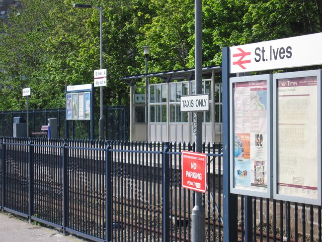 St Ives sign