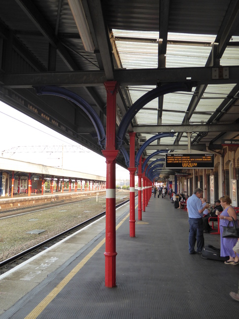 Stockport platform 2 looking north