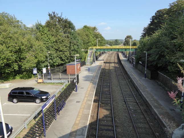 Wennington from bridge
looking east