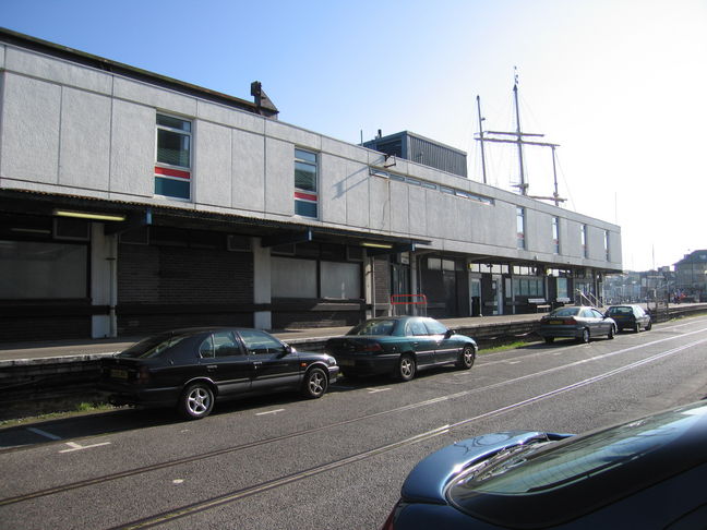 Weymouth Quay platform side