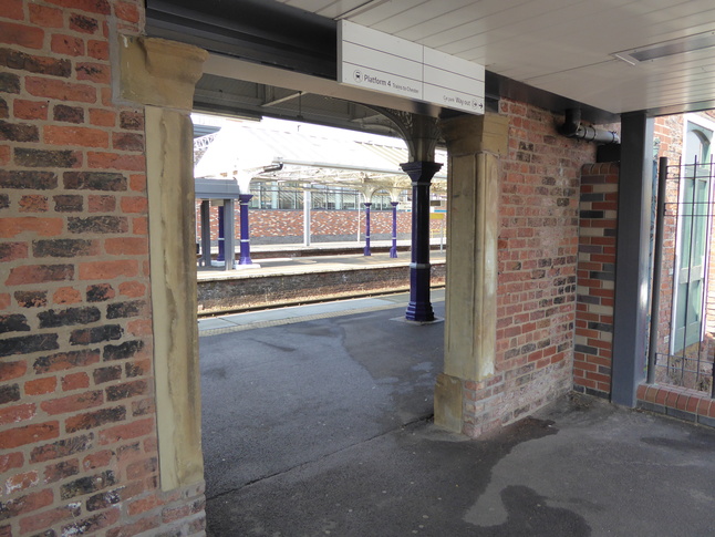 Altrincham platform 4 entrance