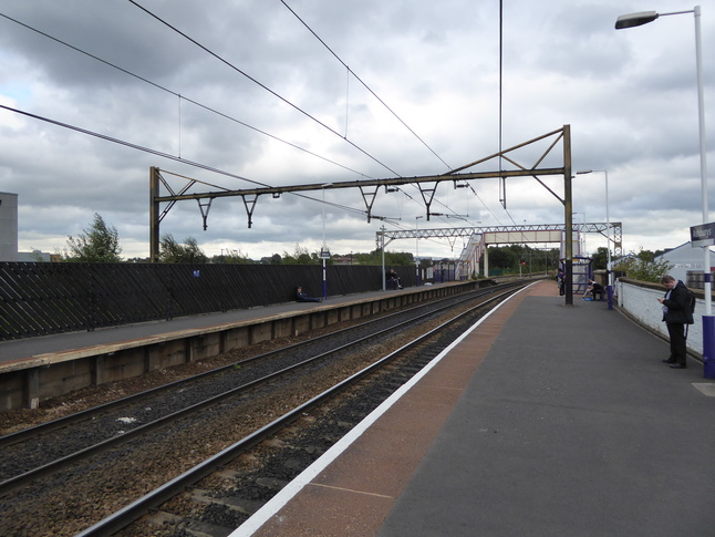 Ashburys platforms looking east