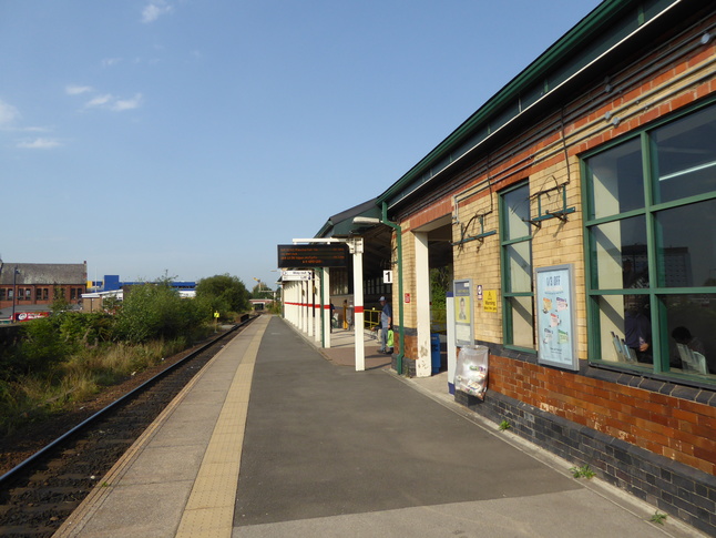 Ashton-under-Lyne platform 1 looking east