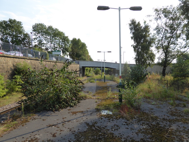 Ashton-under-Lyne disused platform end