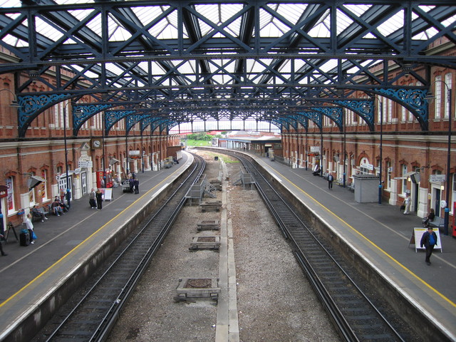 Bournemouth from footbridge,
looking east