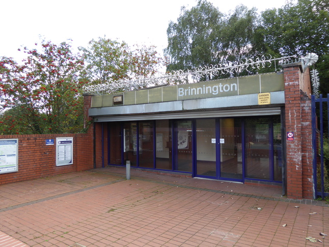 Brinnington station front