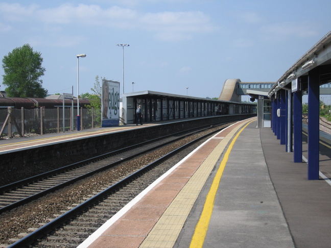 Bristol Parkway platforms 2 and
3