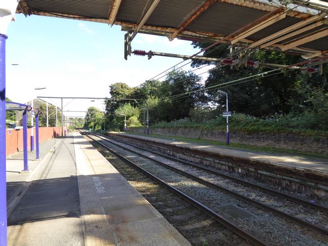 Broadbottom platform 1 under footbridge