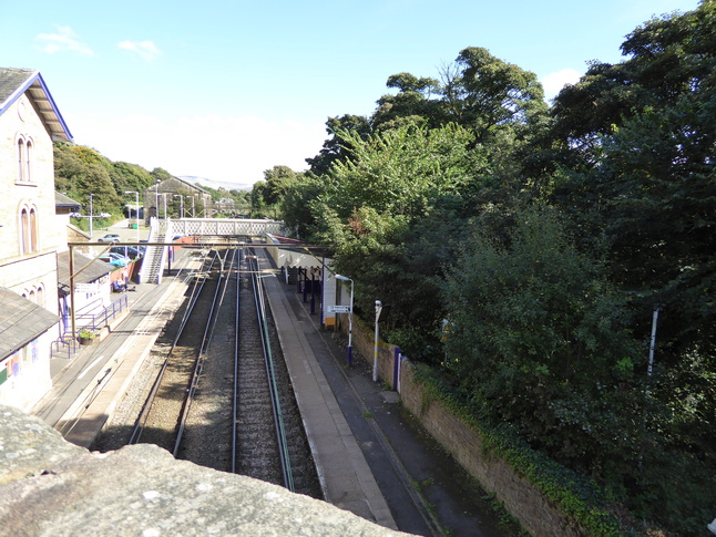 Broadbottom looking east from bridge