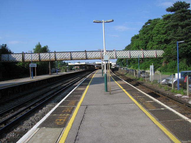Brockenhurst platforms 3 and 4
looking north