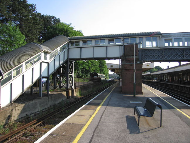 Brockenhurst footbridge end