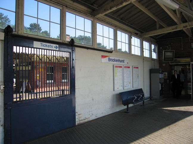 Brockenhurst front wall