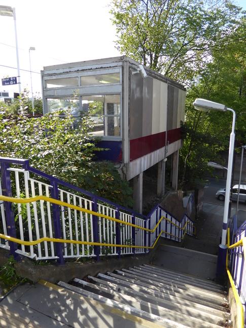 Cheadle Hulme platform 1 steps