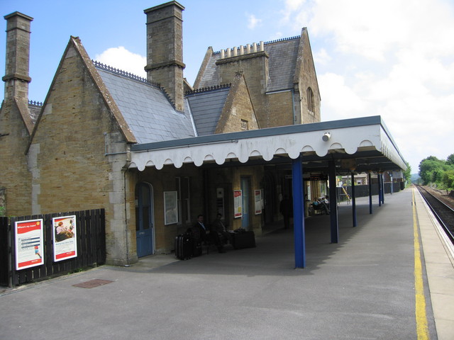 Crewkerne platform