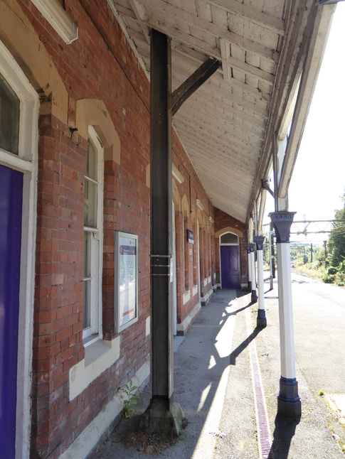 Dinting platform 1 under canopy