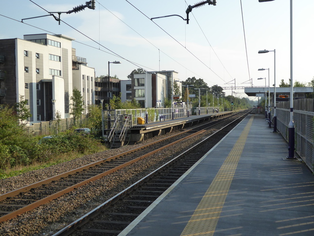 East Didsbury platforms looking south