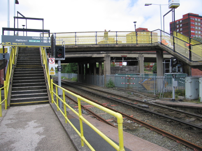 Ellesmere Port footbridge