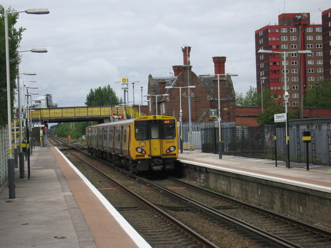 Ellesmere Port platforms
looking west