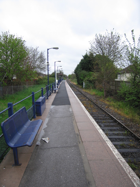 Furze Platt platform looking
north