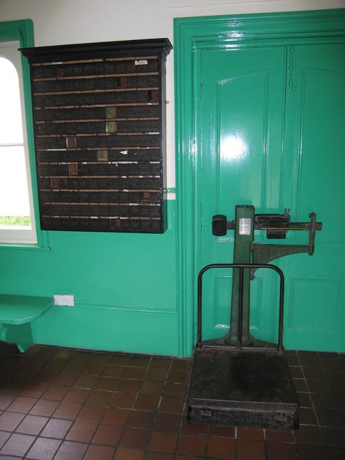 Hadlow Road scales