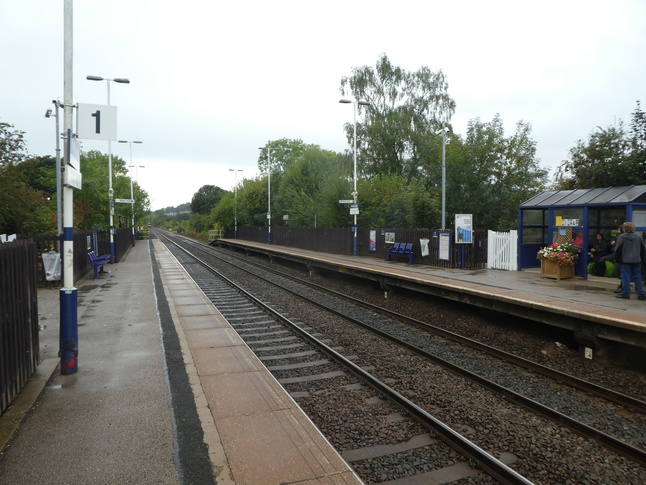 Hathersage platforms 1 and 2