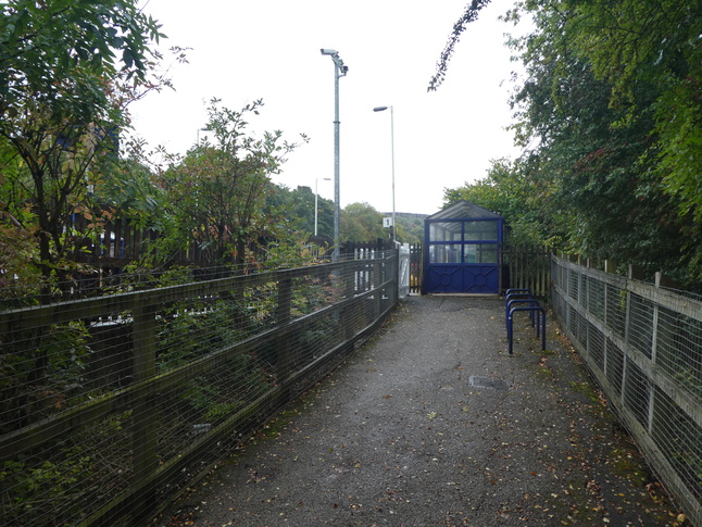 Hathersage platform 1 entrance