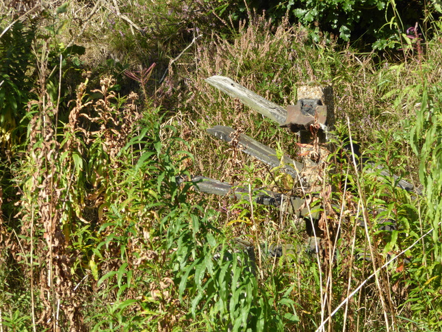 Hattersley disused telegraph post